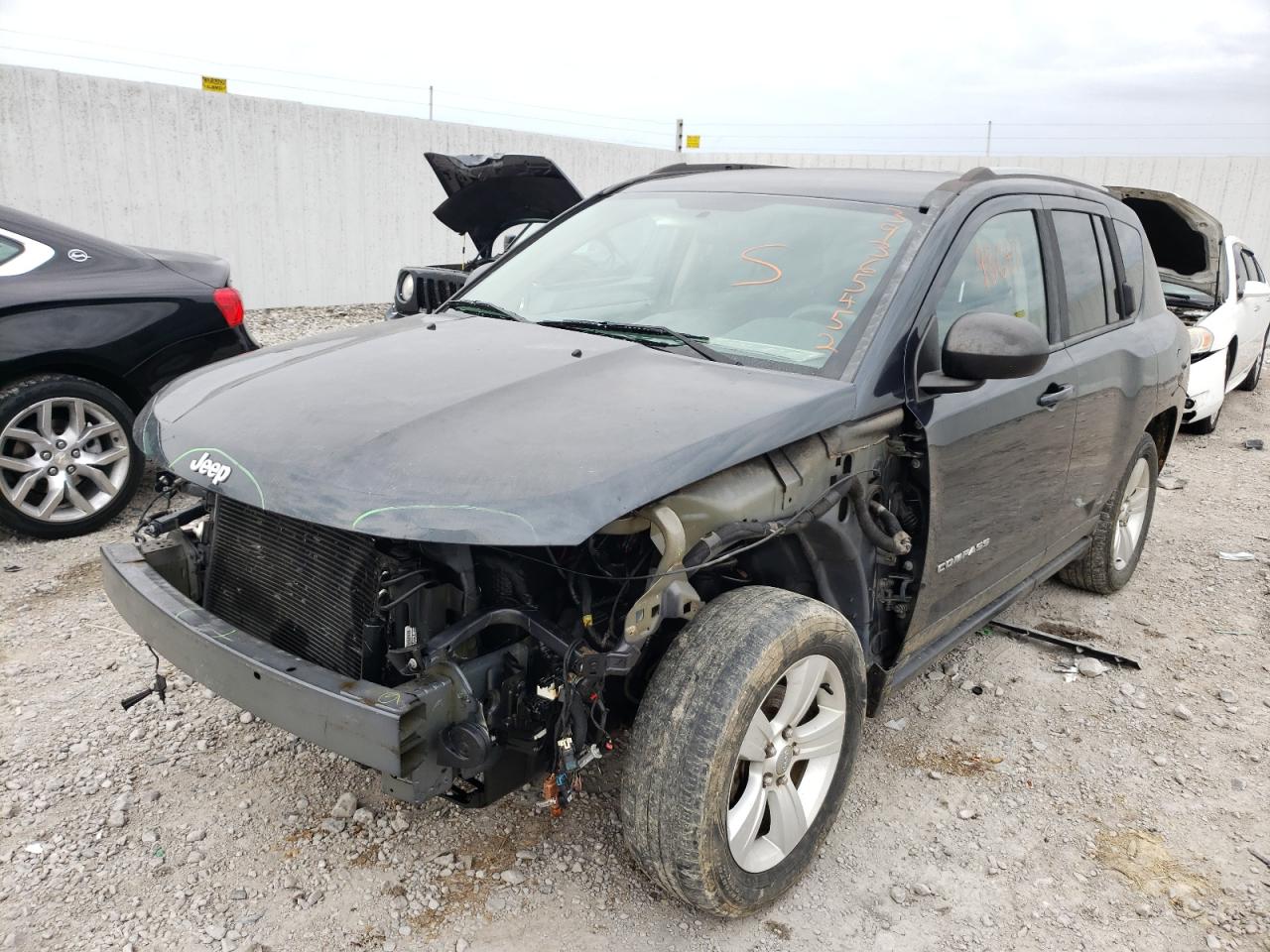 Photo 2 from auction – 2014 JEEP COMPASS SP with VIN 1C4NJDBB8ED910276