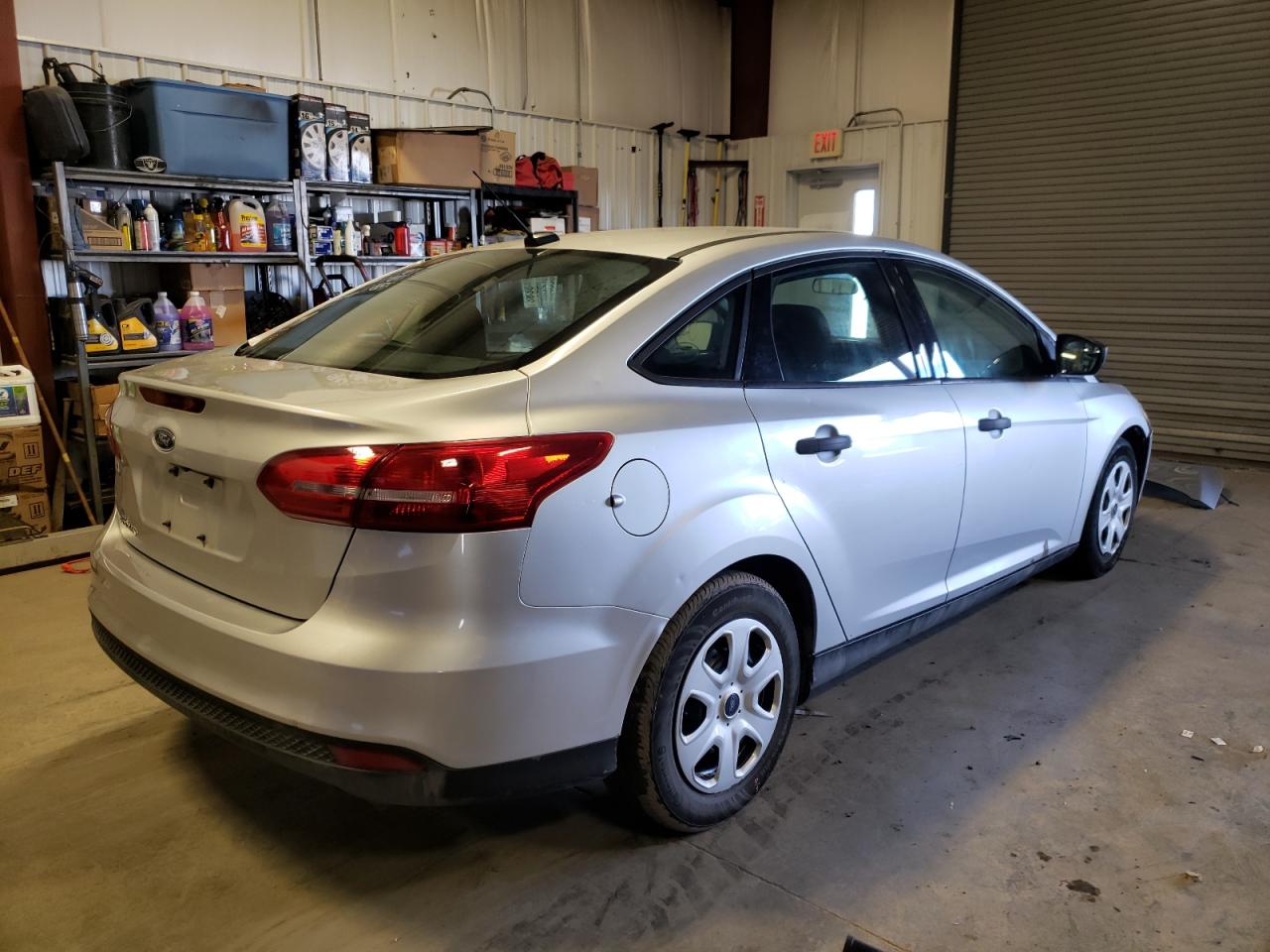 Photo 4 from auction – 2018 FORD FOCUS S with VIN 1FADP3E26JL217857