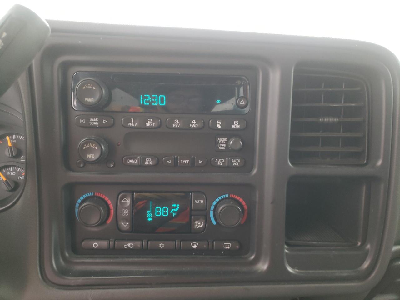 Photo 9 from auction – 2006 GMC NEW SIERRA with VIN 2GTEK13Z561286859