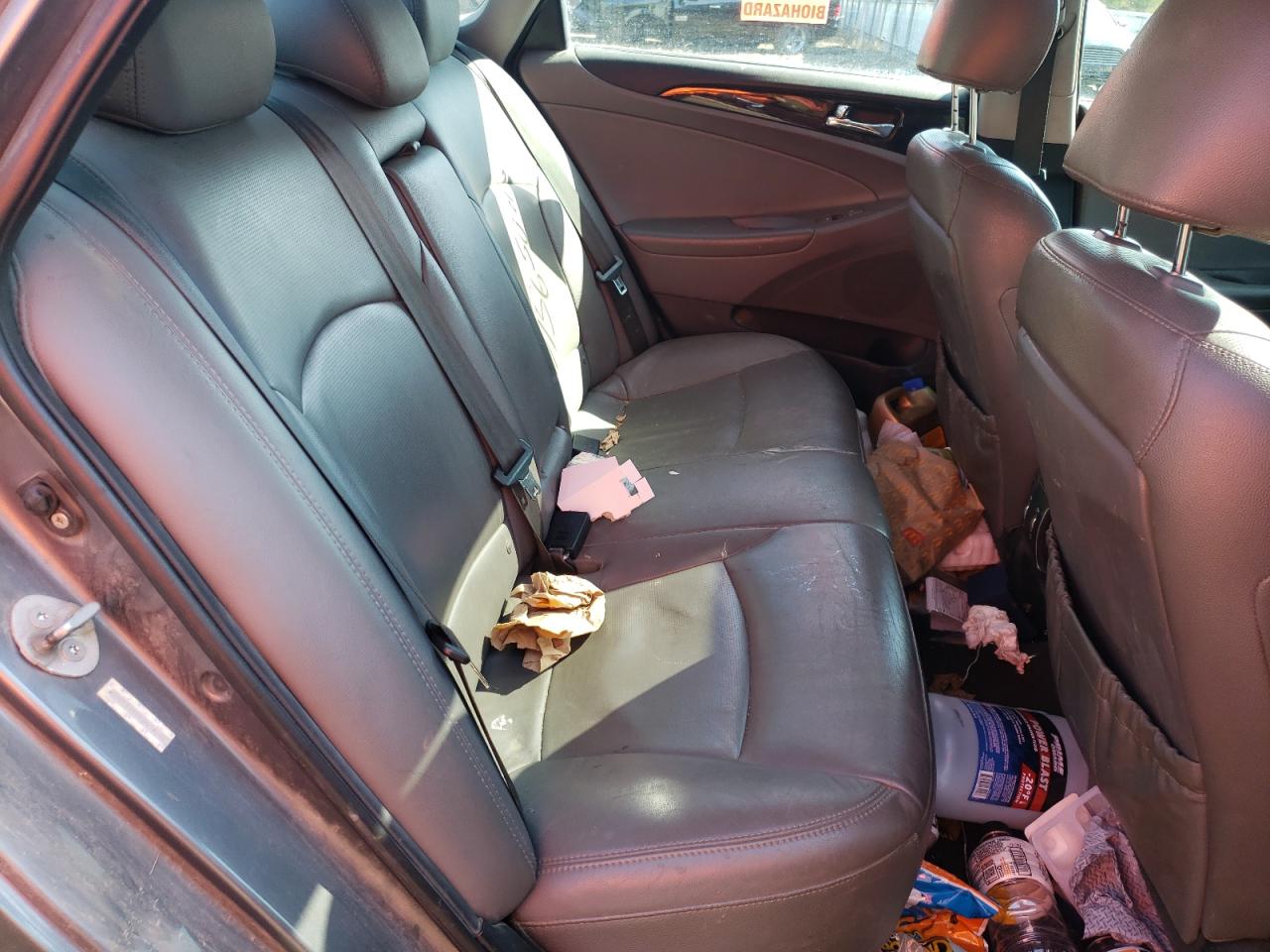 Photo 6 from auction – 2011 HYUNDAI SONATA SE with VIN 5NPEC4AC8BH037560