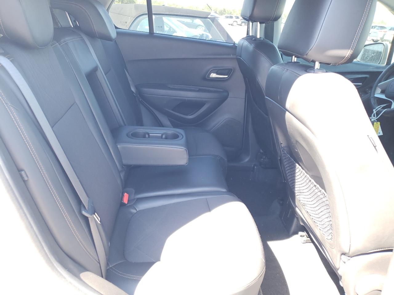 Photo 6 from auction – 2017 CHEVROLET TRAX 1LT with VIN KL7CJLSB7HB184568