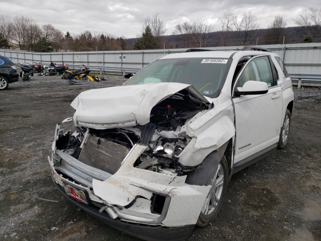 Photo 2 from auction – 2017 GMC TERRAIN SL with VIN 2GKALNEK9H6324493