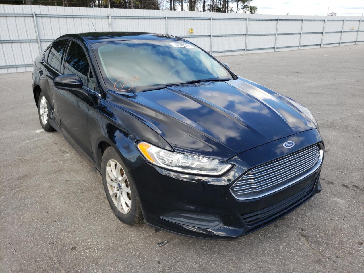FORD FUSION S 2016 with VIN 1FA6P0G72G5118272 - Photo from auction