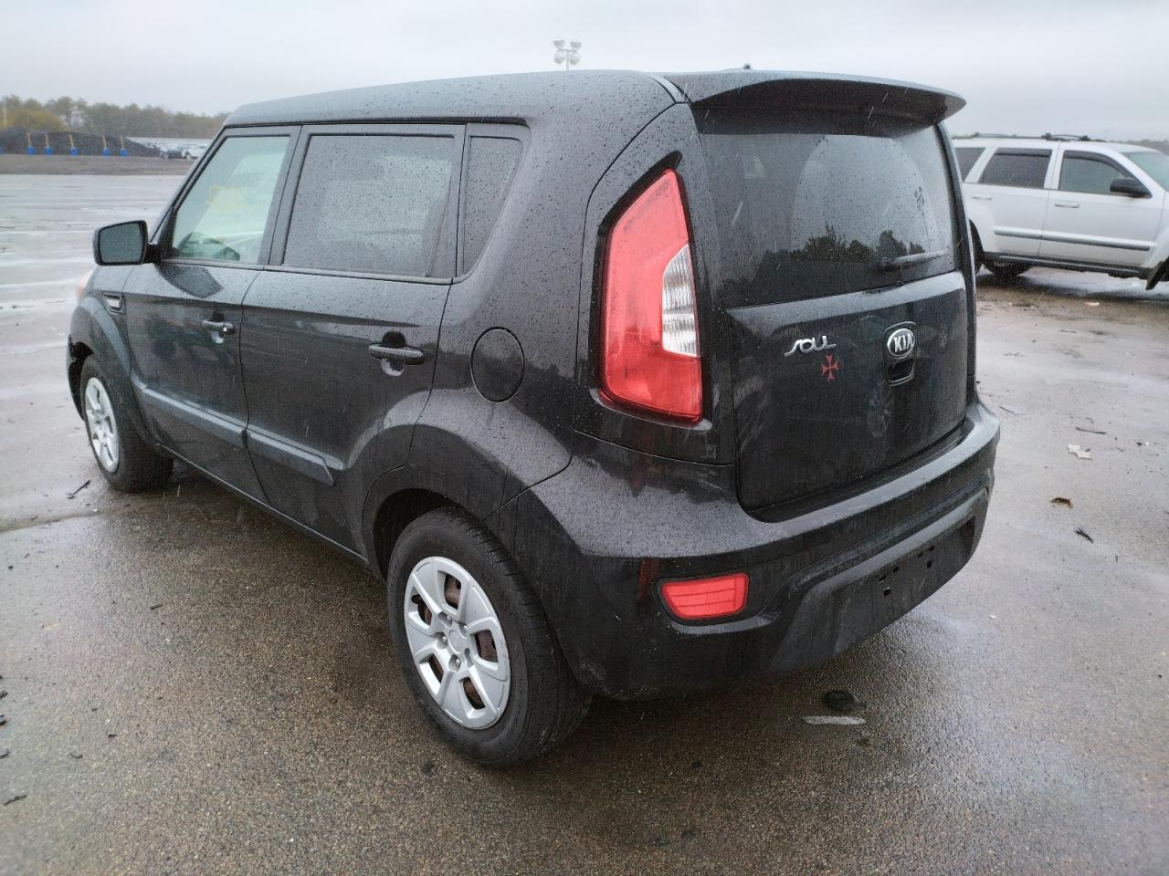 Photo 3 from auction – 2013 KIA SOUL with VIN KNDJT2A52D7516200