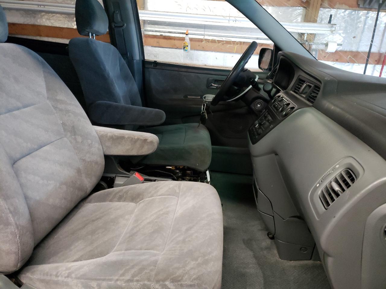 Photo 5 from auction – 2004 HONDA ODYSSEY EX with VIN 5FNRL18834B111650
