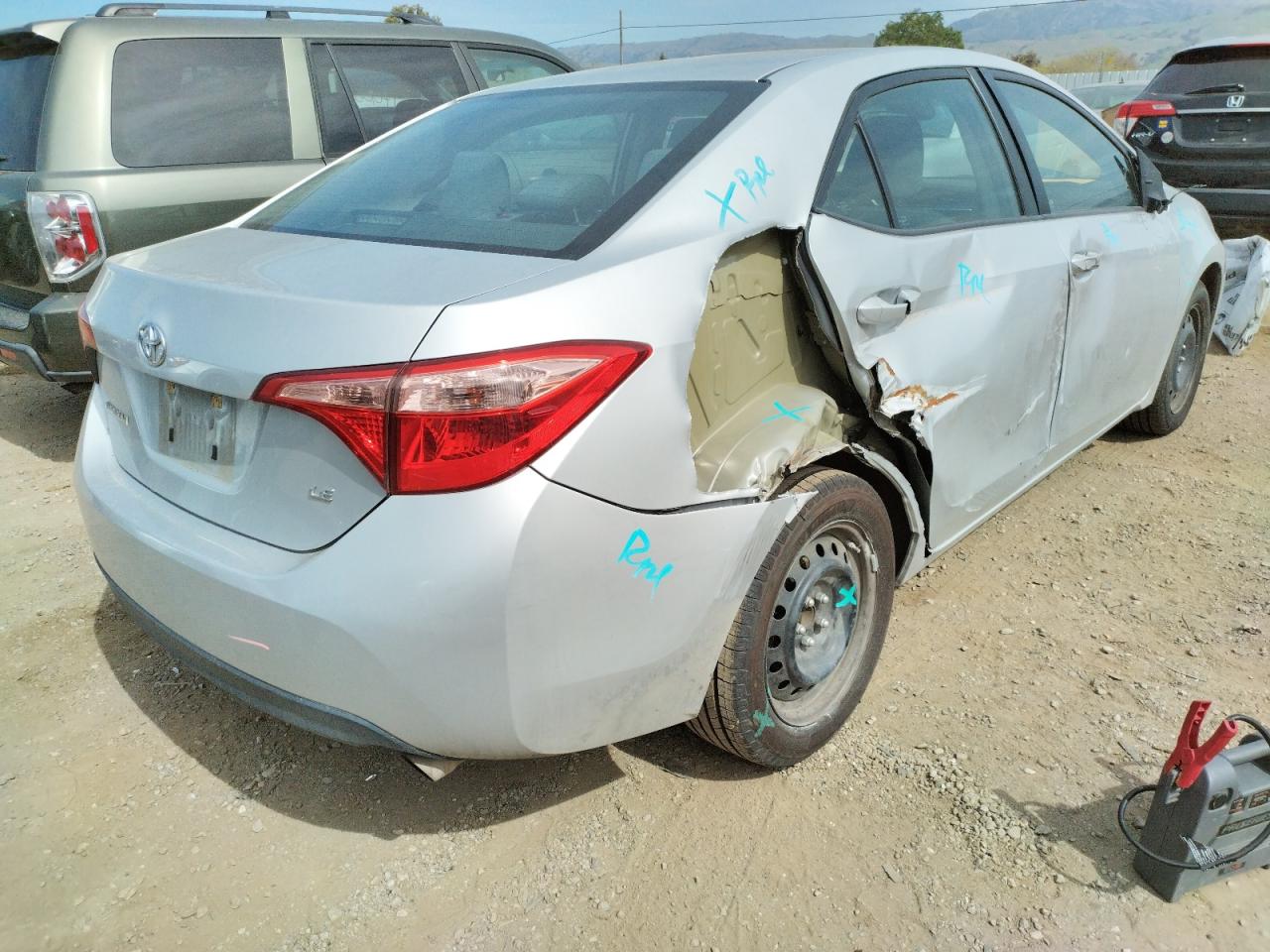 Photo 4 from auction – 2017 TOYOTA COROLLA L with VIN 2T1BURHE3HC925049