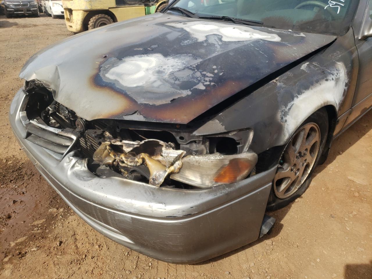 Photo 9 from auction – 2000 TOYOTA CAMRY CE with VIN JT2BF22K6Y0262353