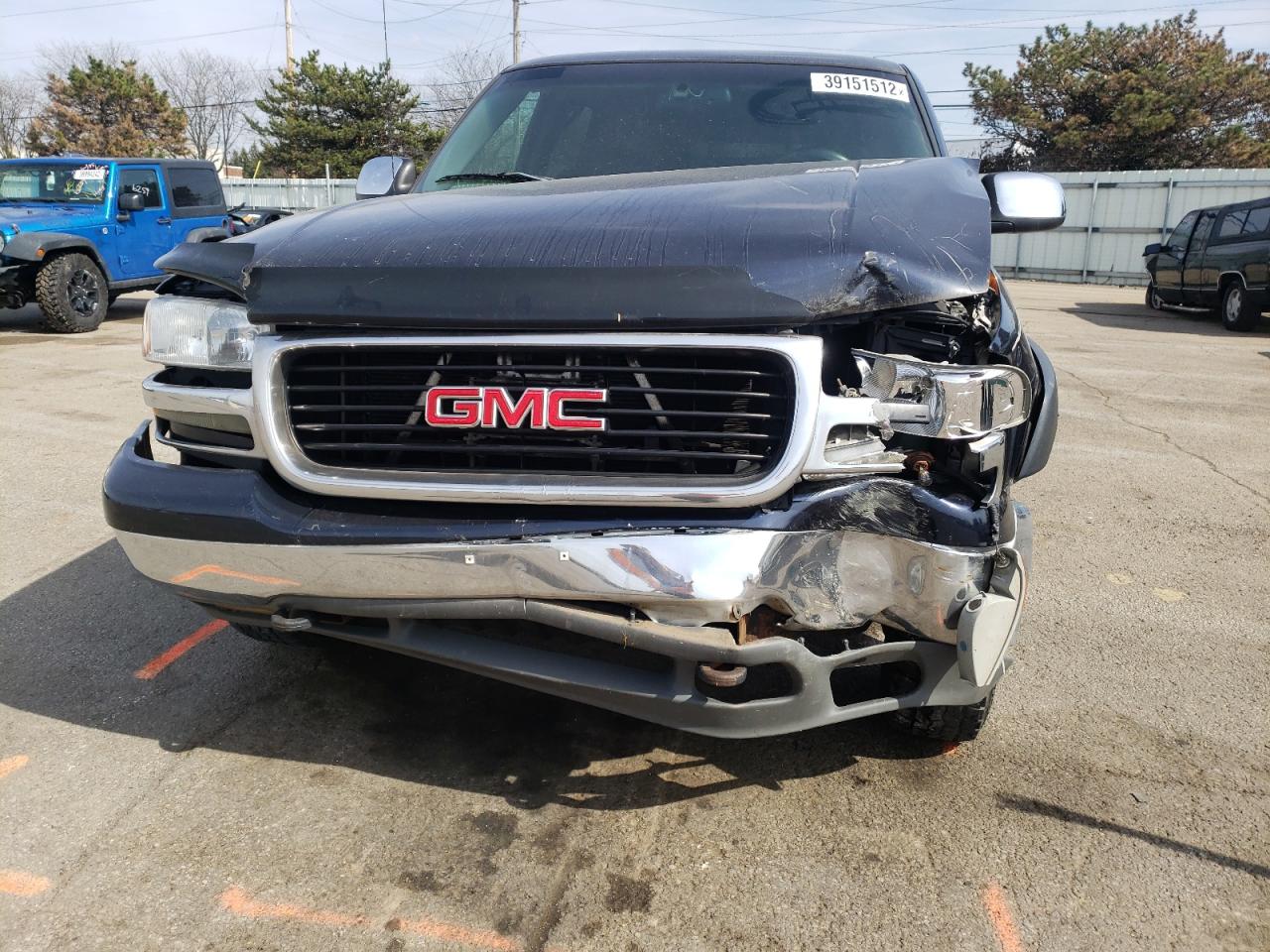 Photo 7 from auction – 2002 GMC SIERRA C15 with VIN 1GTGC13U82F204930
