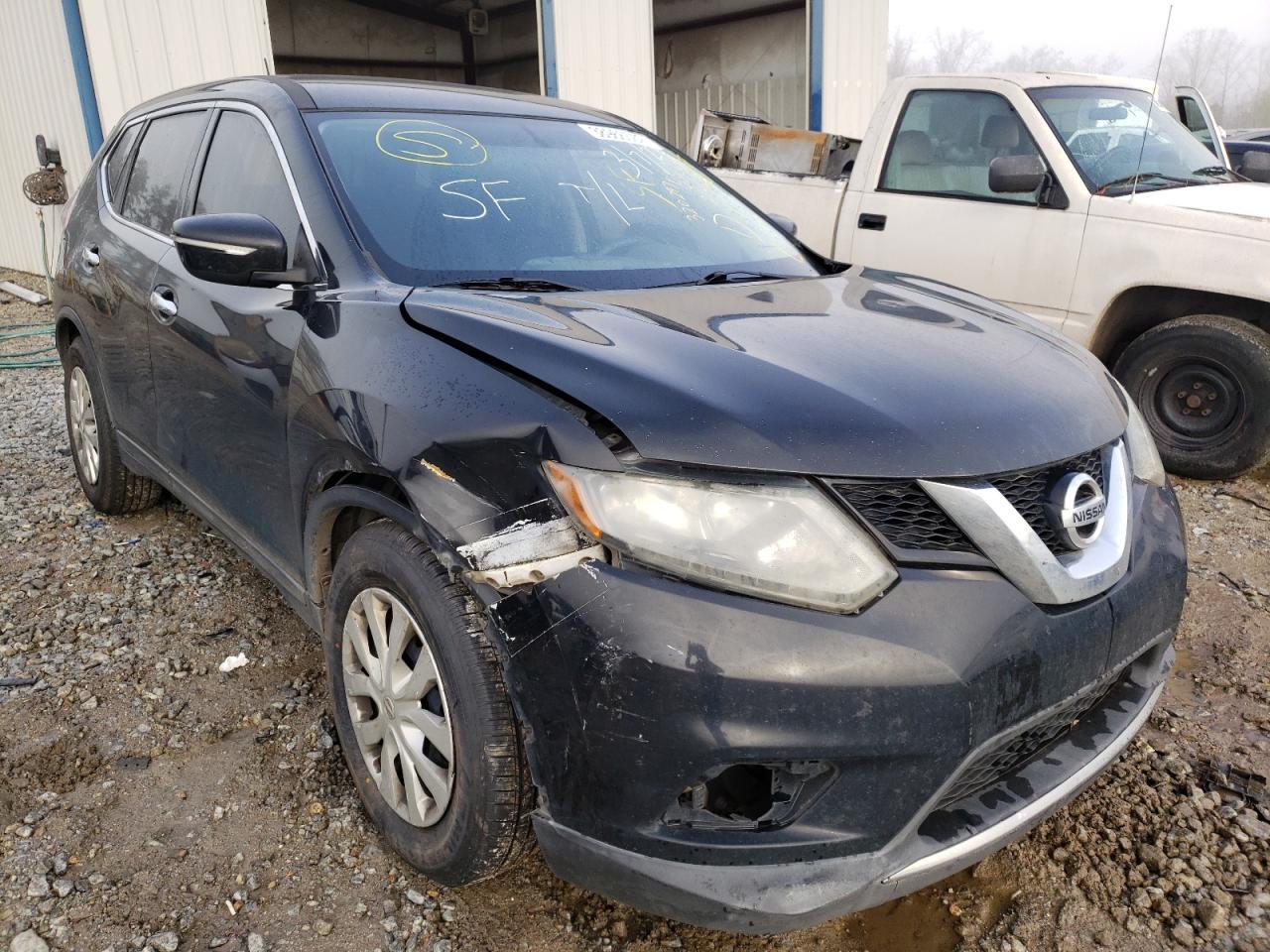 NISSAN ROGUE S 2015 with VIN 5N1AT2MT6FC756849 - Photo from auction