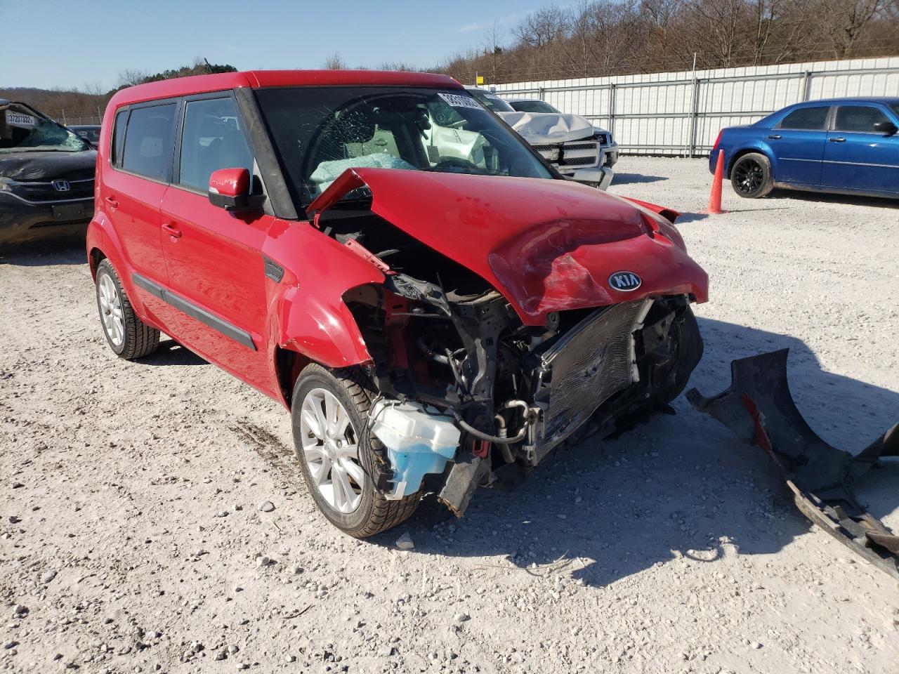 KIA SOUL + 2013 with VIN KNDJT2A66D7483999 - Photo from auction
