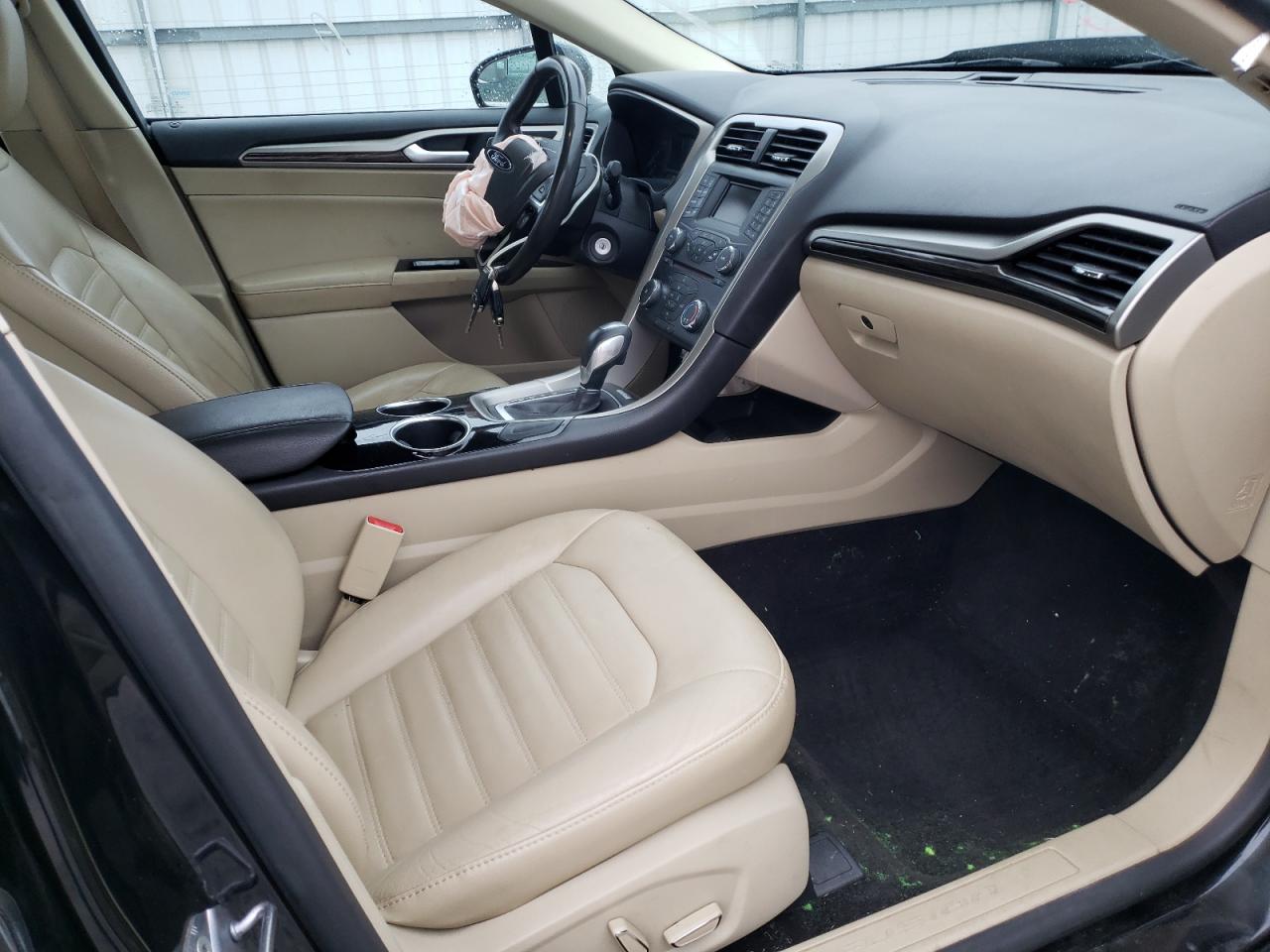 Photo 5 from auction – 2013 FORD FUSION SE with VIN 3FA6P0HR5DR236566