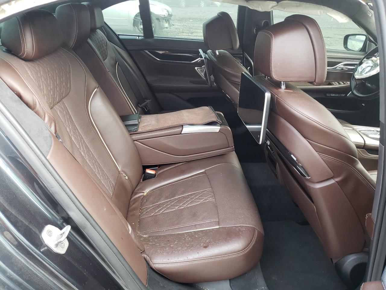 Photo 6 from auction – 2016 BMW 750 XI with VIN WBA7B0C54GG526873