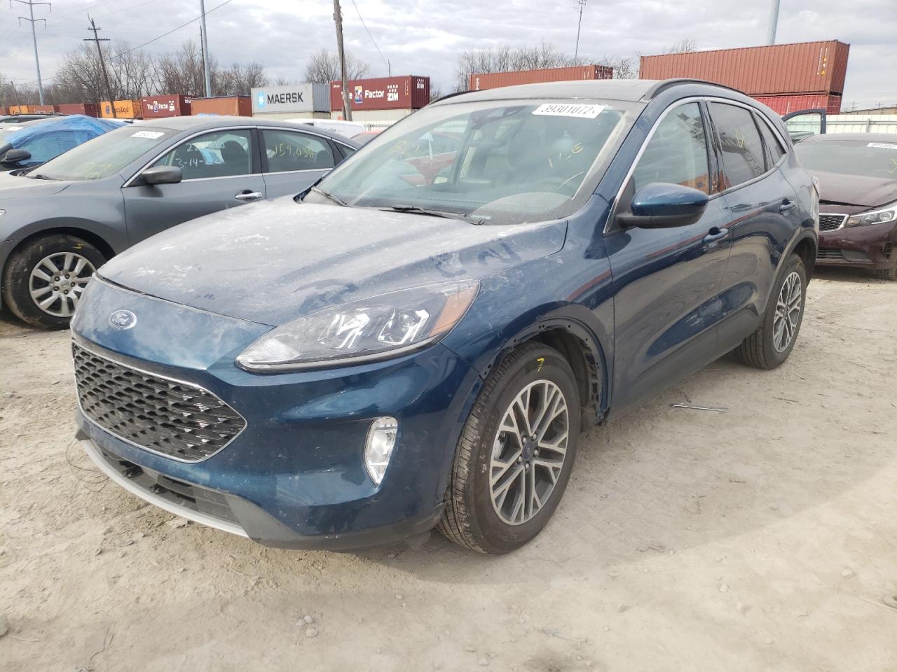 Photo 2 from auction – 2020 FORD ESCAPE SEL with VIN 1FMCU9H60LUC08998