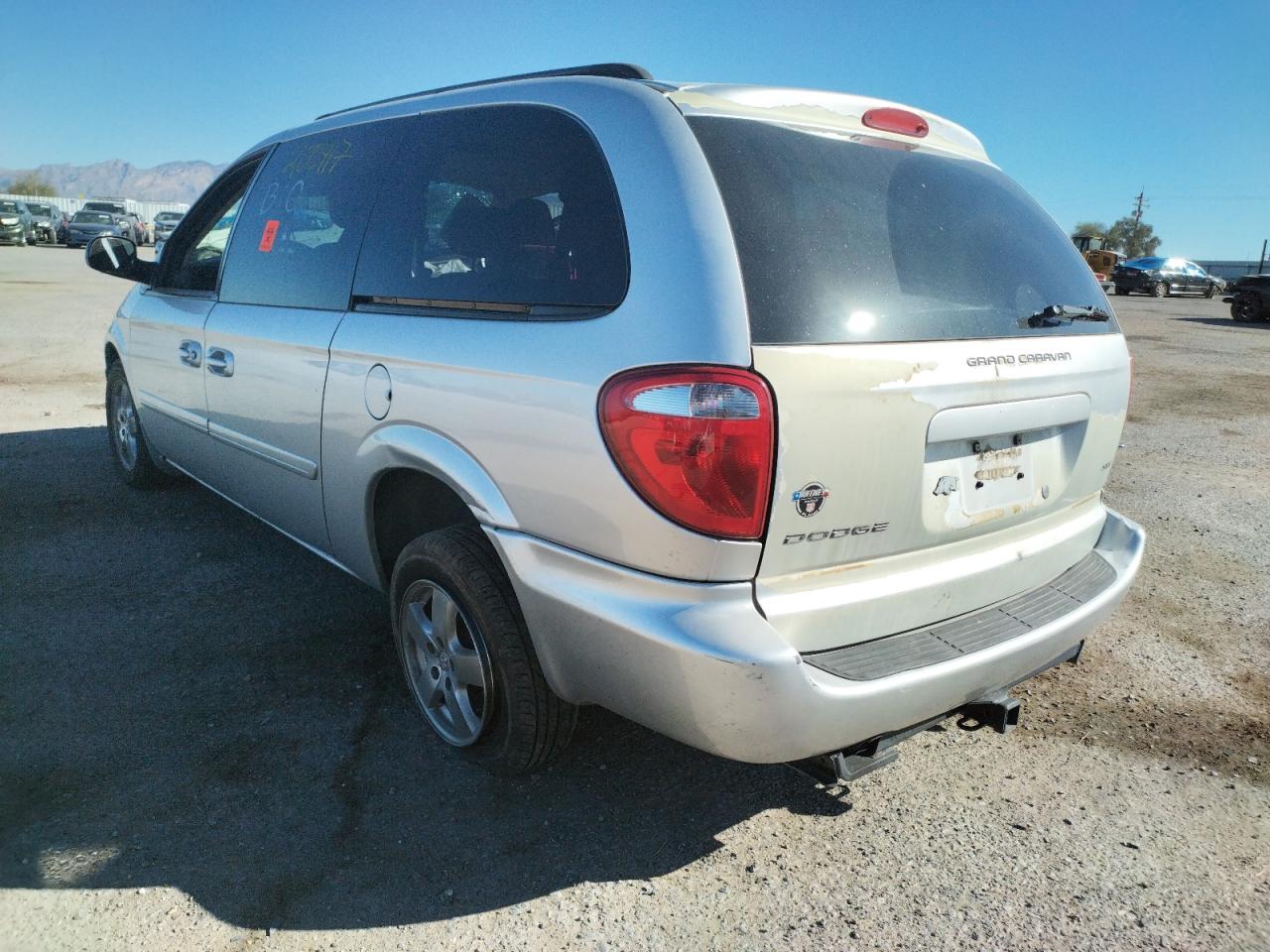 Photo 3 from auction – 2007 DODGE GRAND CARA with VIN 2D4GP44L77R194535