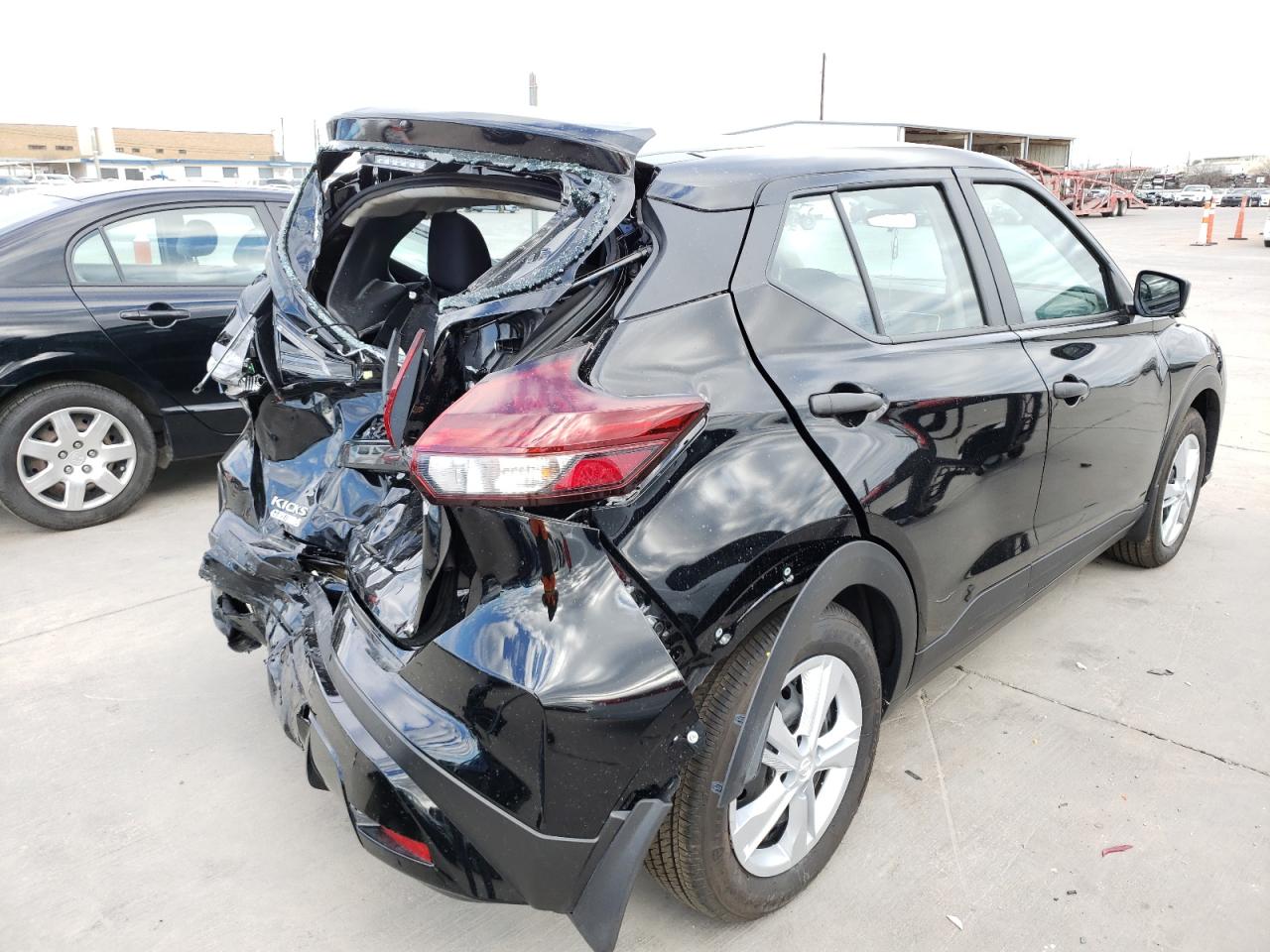 Photo 4 from auction – 2022 NISSAN KICKS with VIN 3N1CP5BV1NL485342