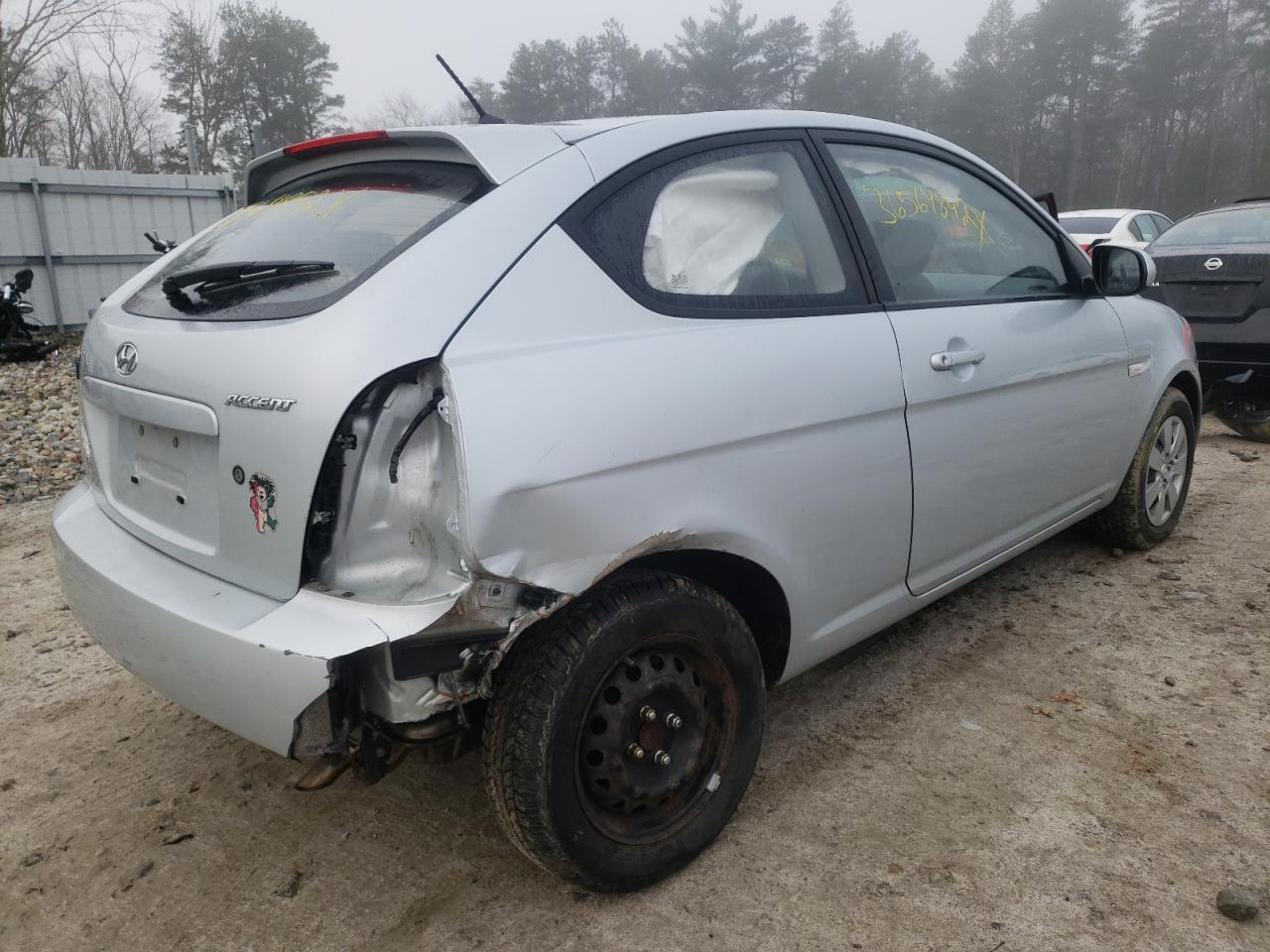 Photo 4 from auction – 2010 HYUNDAI ACCENT BLU with VIN KMHCM3AC7AU155033