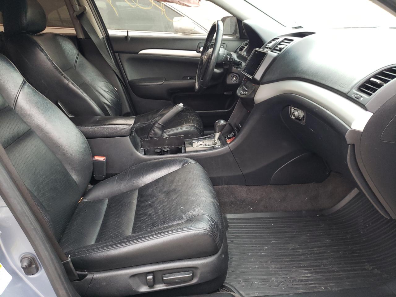 Photo 5 from auction – 2008 ACURA TSX with VIN JH4CL96928C005773