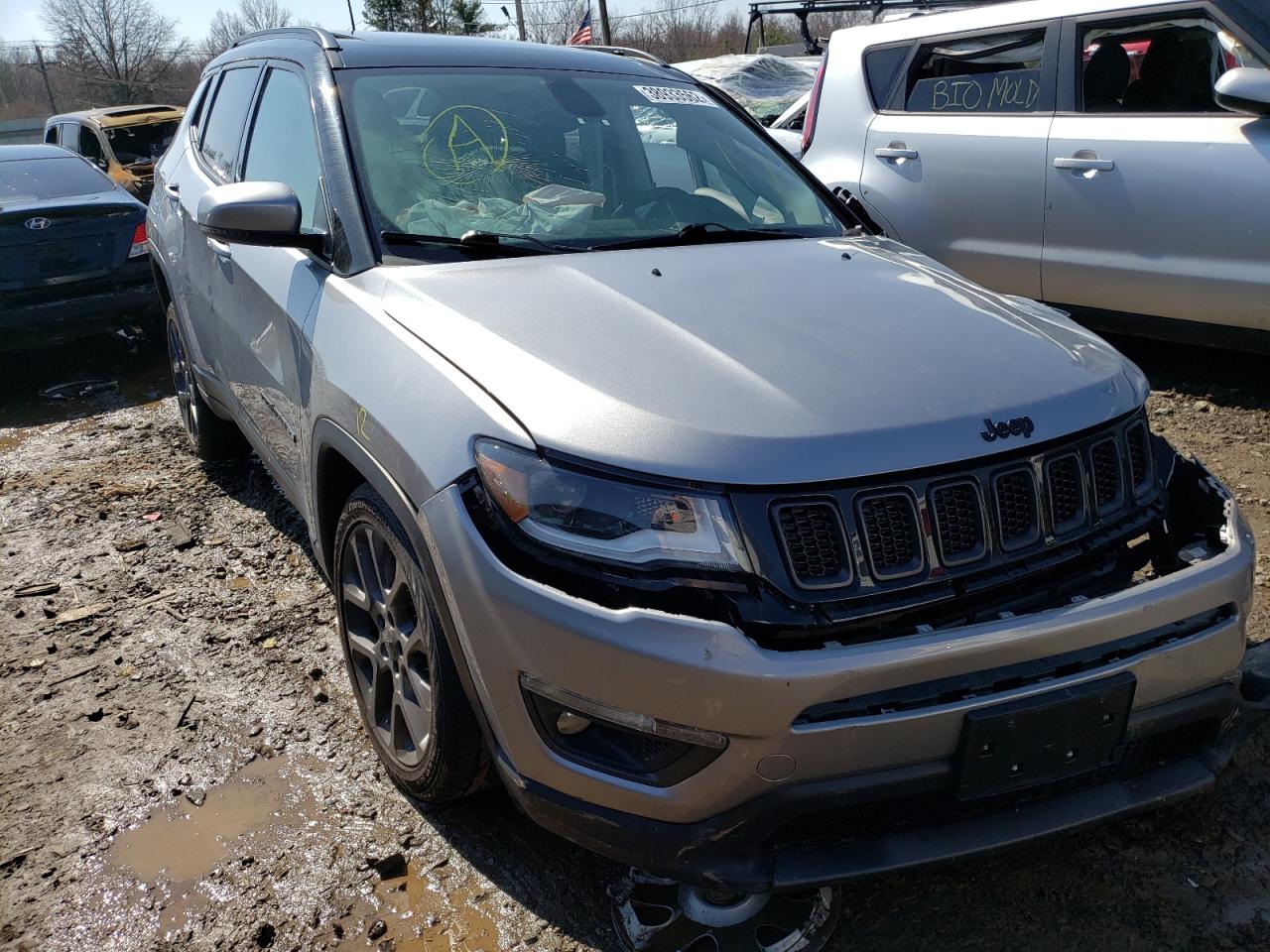 Фото 1 с аукциона – 2019 JEEP COMPASS LI с VIN 3C4NJDCB1KT670461