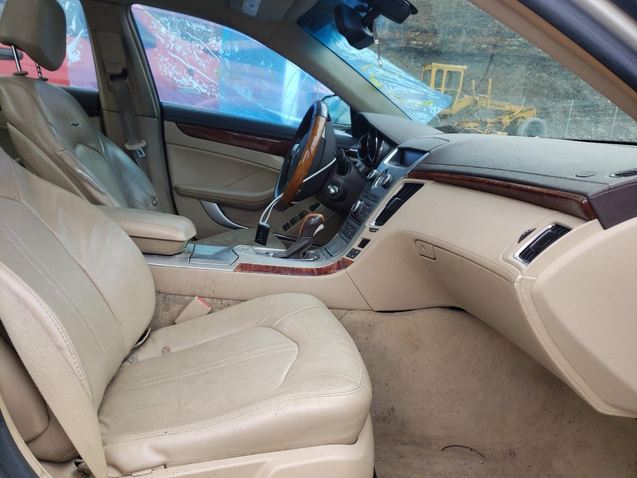 Zdjęcie 5 z aukcji – 2008 CADILLAC CTS z VIN 1G6DG577880188598