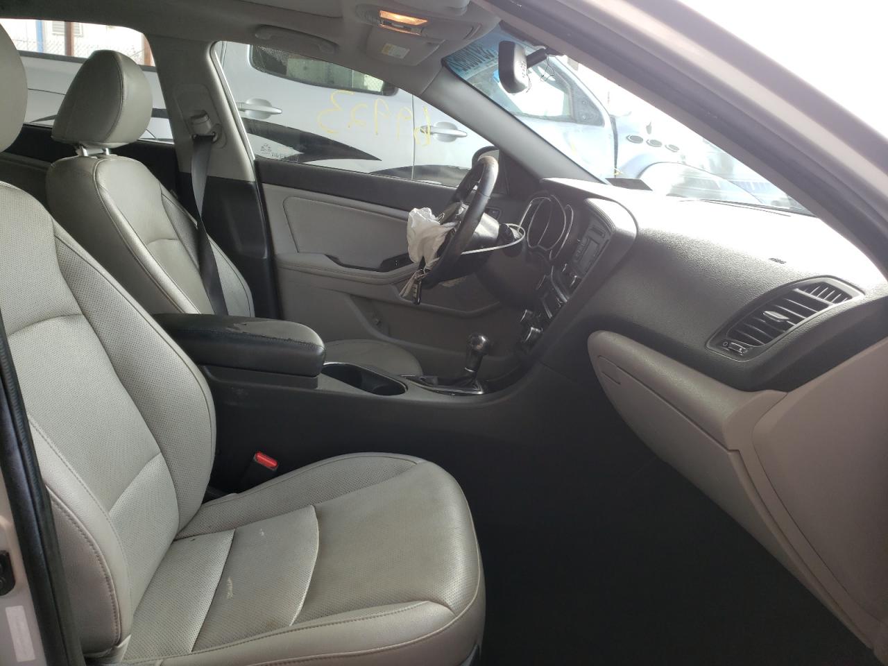 Photo 5 from auction – 2014 KIA OPTIMA EX with VIN 5XXGN4A77EG275907