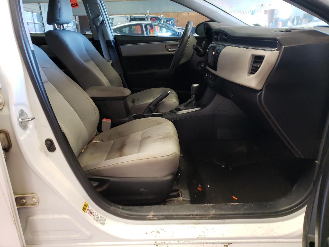 Photo 5 from auction – 2016 TOYOTA COROLLA L with VIN 2T1BURHE7GC616053