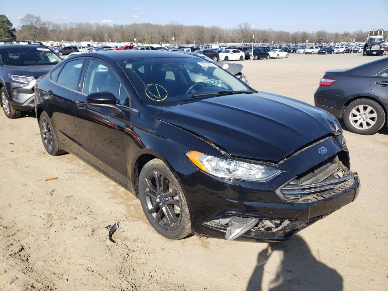 FORD FUSION SE 2018 with VIN 3FA6P0HDXJR130484 - Photo from auction