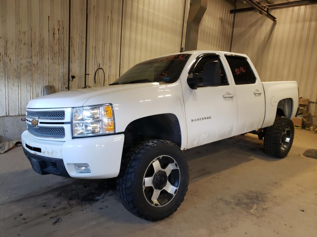 Photo 2 from auction – 2013 CHEVROLET silverado with VIN 3GCPKTE77DG352977
