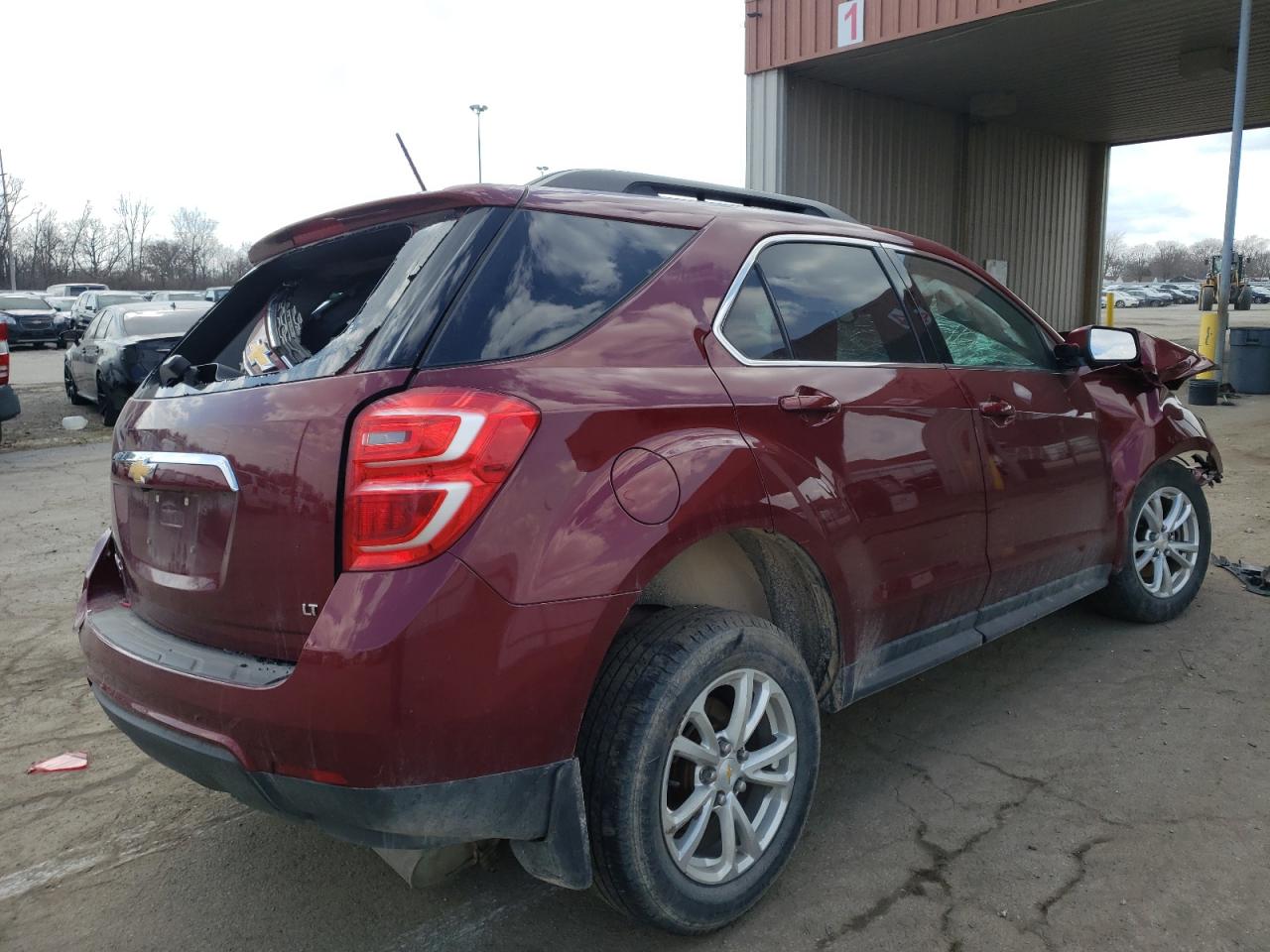 Photo 4 from auction – 2017 CHEVROLET EQUINOX LT with VIN 2GNALCEK2H1592886