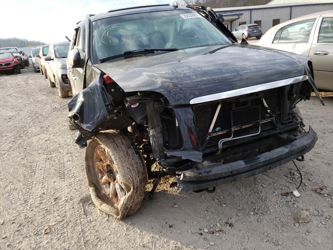 Photo 9 from auction – 2007 GMC YUKON DENA with VIN 1GKFK63837J159452
