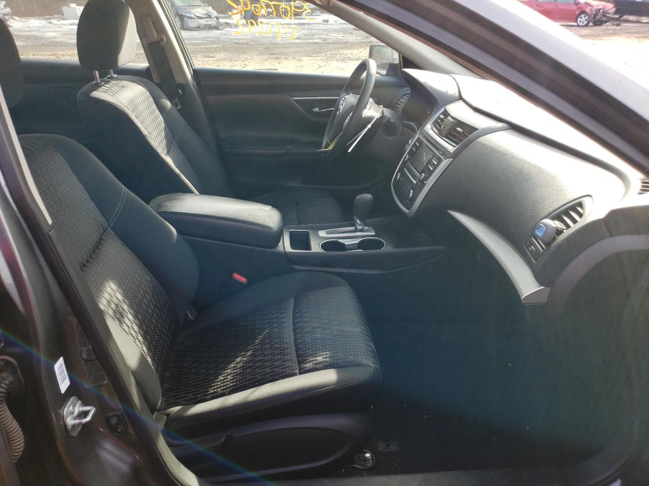 Photo 5 from auction – 2016 NISSAN ALTIMA 2.5 with VIN 1N4AL3AP0GN352474