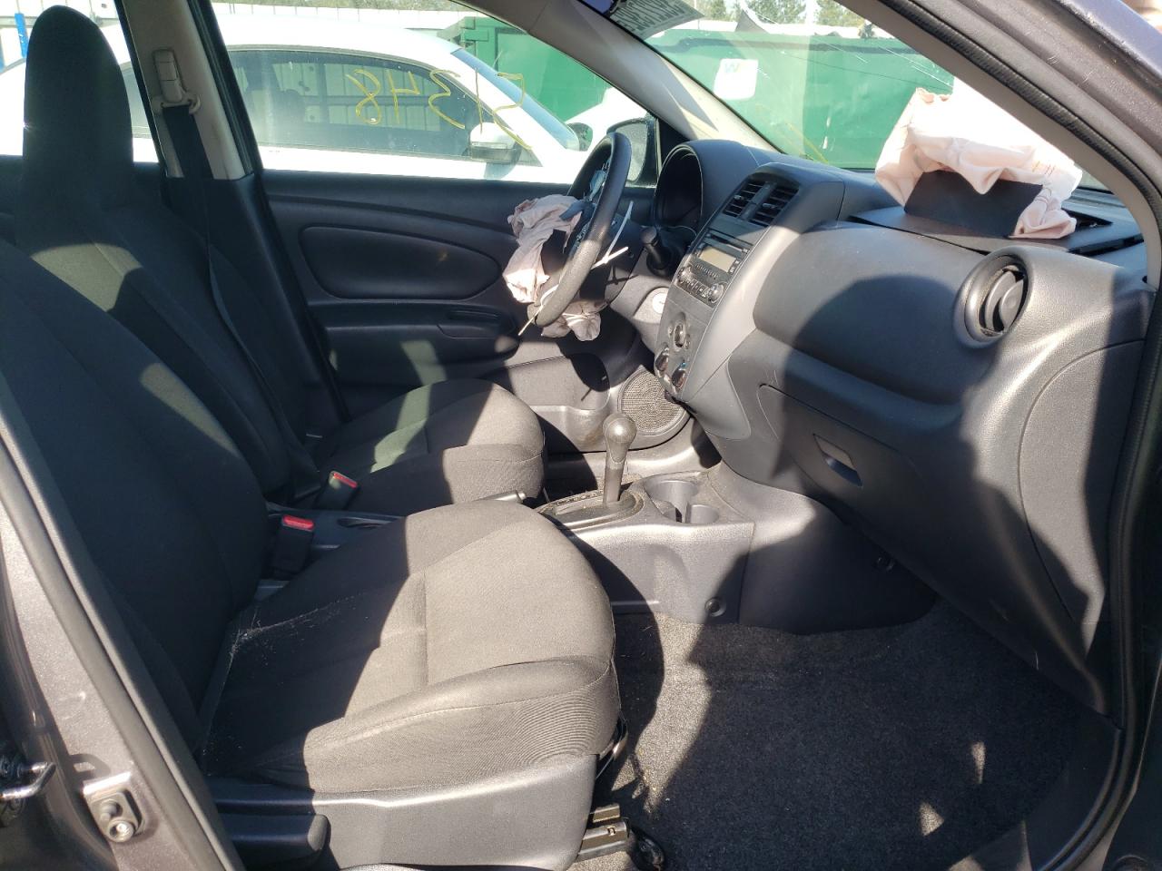صورة رقم 5 من المزاد - 2016 NISSAN VERSA S مع VIN 3N1CN7AP2GL853969