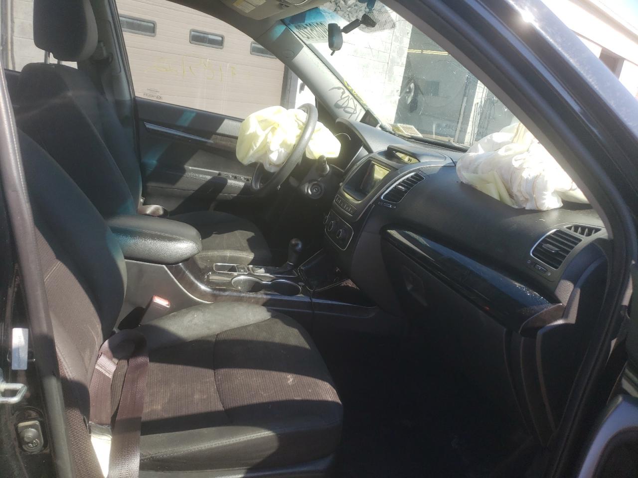 Photo 5 from auction – 2014 KIA SORENTO LX with VIN 5XYKT3A64EG462468