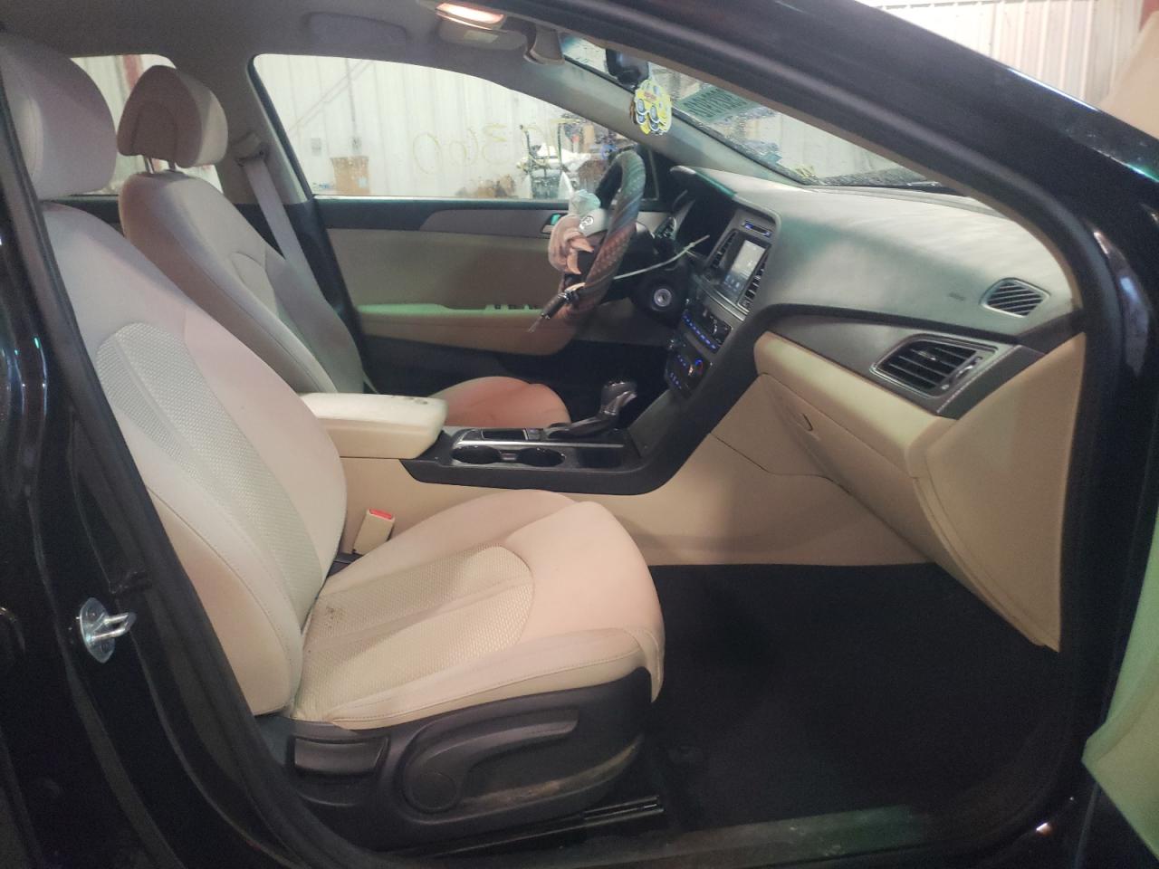 Photo 5 from auction – 2017 HYUNDAI SONATA SE with VIN 5NPE24AF0HH447064