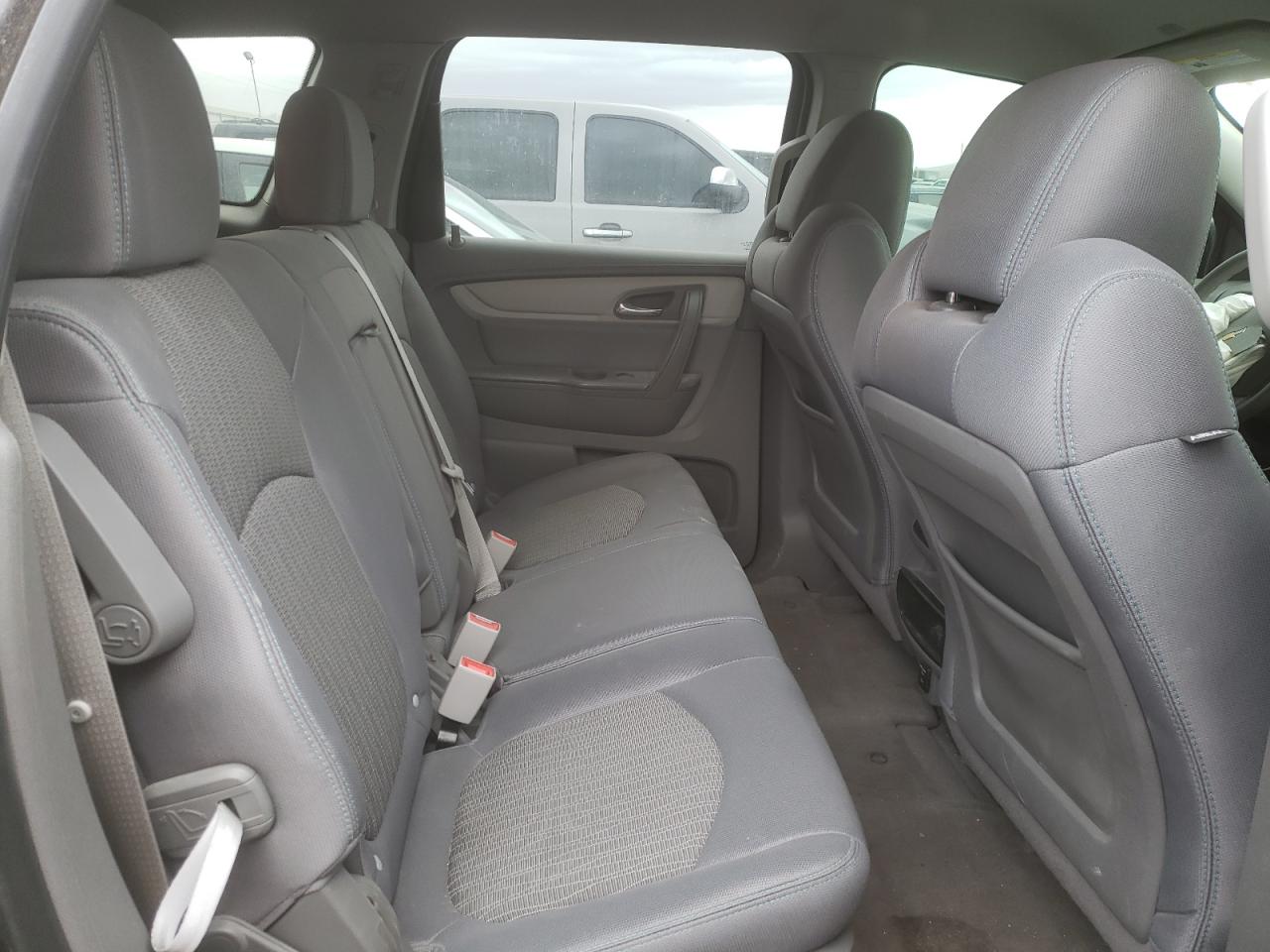 Photo 6 from auction – 2015 CHEVROLET TRAVERSE L with VIN 1GNKRFED0FJ138127
