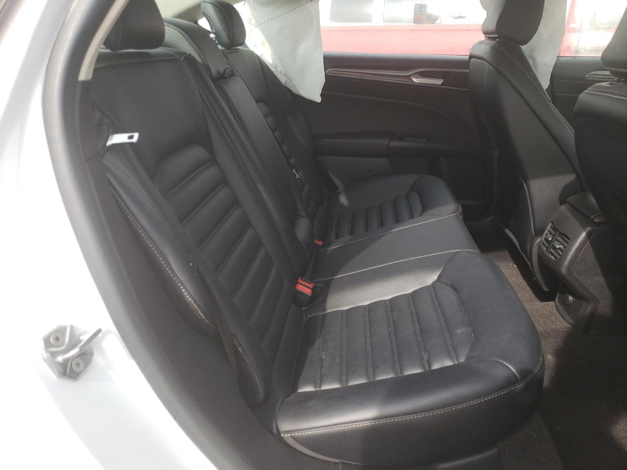 Photo 6 from auction – 2020 FORD FUSION SEL with VIN 3FA6P0CD3LR192223