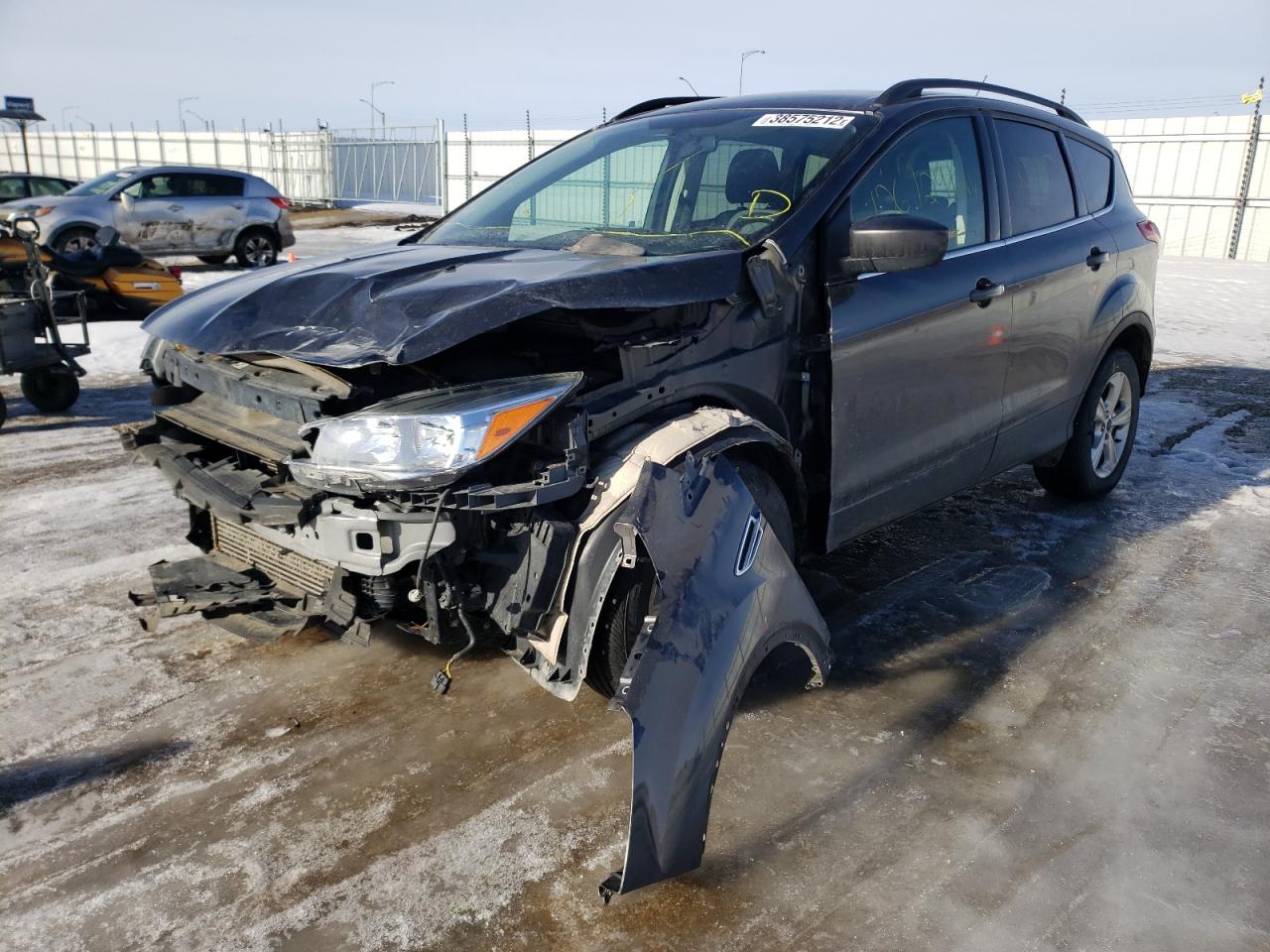 Photo 2 from auction – 2015 FORD ESCAPE SE with VIN 1FMCU9G92FUB84011