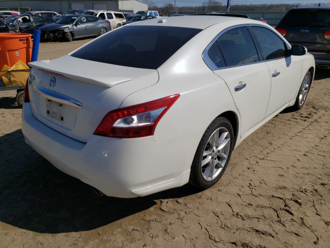 Photo 4 from auction – 2011 NISSAN MAXIMA S with VIN 1N4AA5AP9BC821485