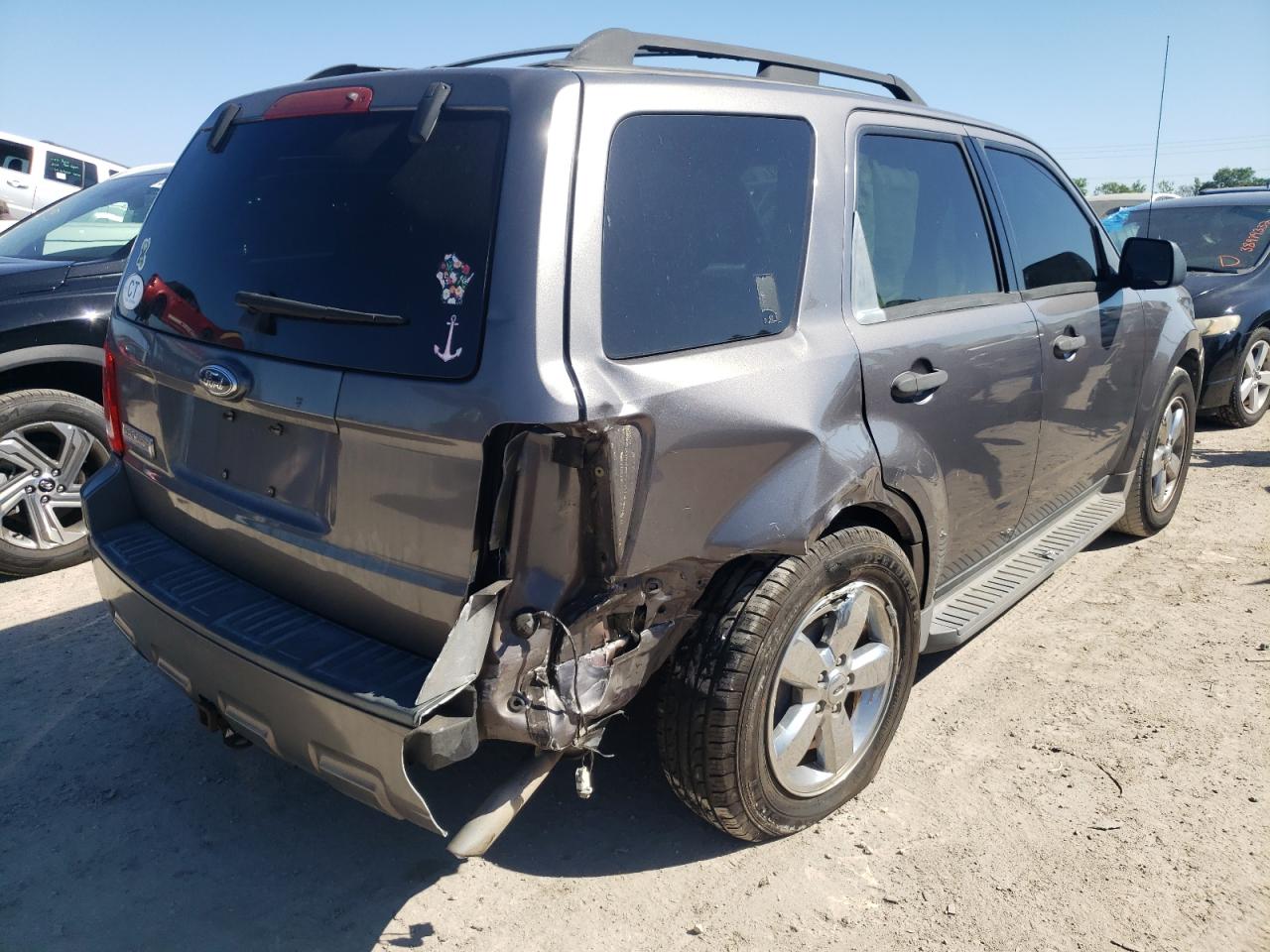 Photo 4 from auction – 2009 FORD ESCAPE XLT with VIN 1FMCU03G39KD11249