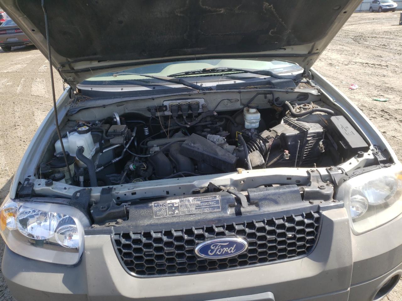 Photo 7 from auction – 2005 FORD ESCAPE XLT with VIN 1FMYU93195KA60656