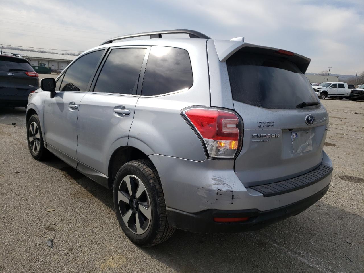 Photo 3 from auction – 2018 SUBARU FORESTER 2 with VIN JF2SJARC4JH507495