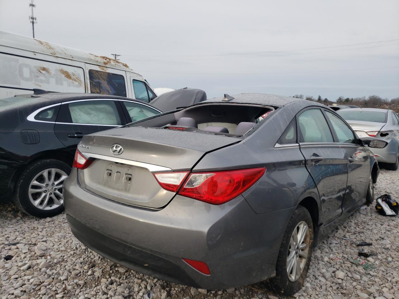 Photo 4 from auction – 2014 HYUNDAI SONATA GLS with VIN 5NPEB4AC0EH894110