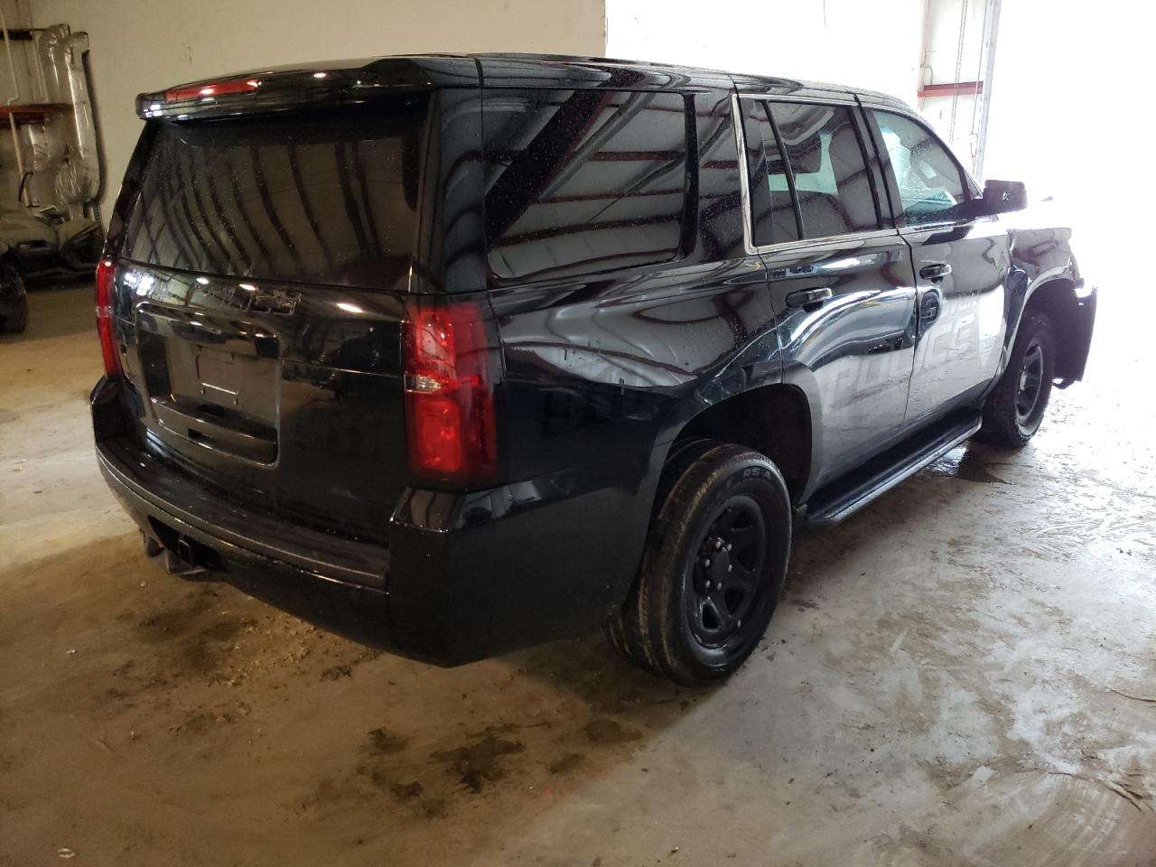Photo 4 from auction – 2019 CHEVROLET TAHOE POLI with VIN 1GNLCDEC0KR240492