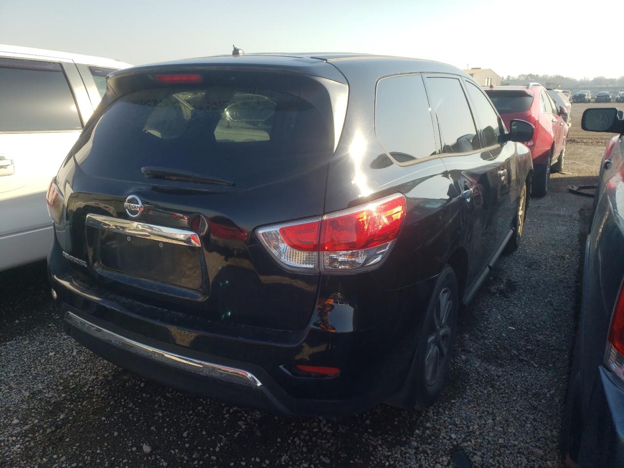 Photo 4 from auction – 2014 NISSAN PATHFINDER with VIN 5N1AR2MN7EC671792