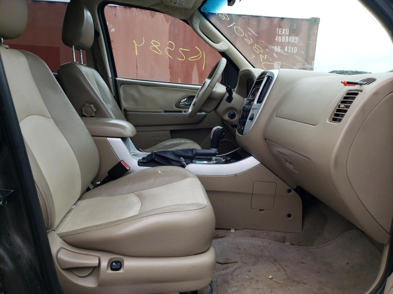 Photo 5 from auction – 2007 MERCURY MARINER LU with VIN 4M2CU81167KJ15539
