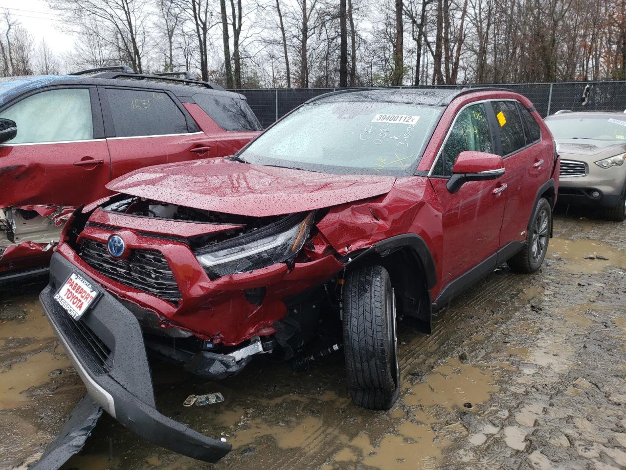 Photo 2 from auction – 2022 TOYOTA RAV4 HYBRI with VIN 4T3D6RFV5NU070989