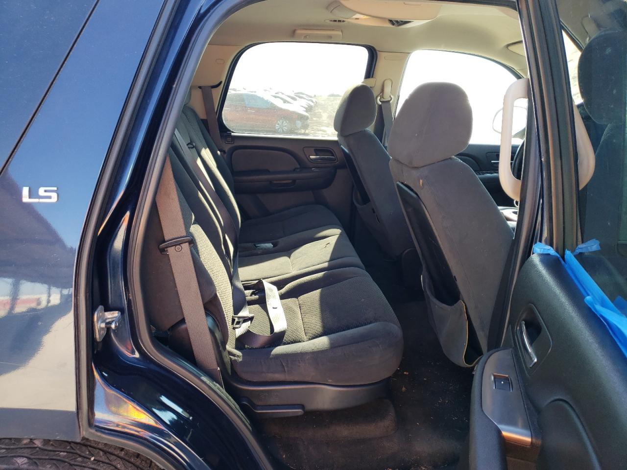 Photo 6 from auction – 2007 CHEVROLET TAHOE with VIN 1GNFC13037R396148
