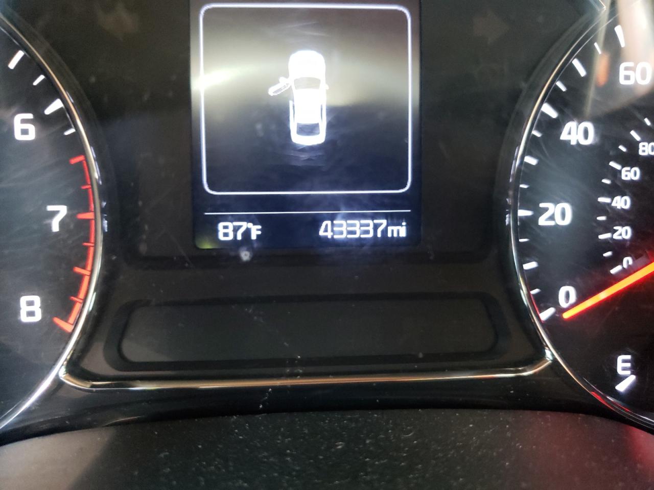 Photo 8 from auction – 2018 KIA FORTE LX with VIN 3KPFK4A76JE280989
