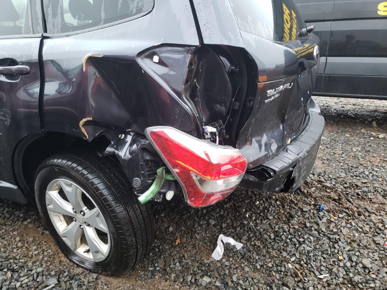 Photo 9 from auction – 2016 SUBARU FORESTER 2 with VIN JF2SJADC1GH485908