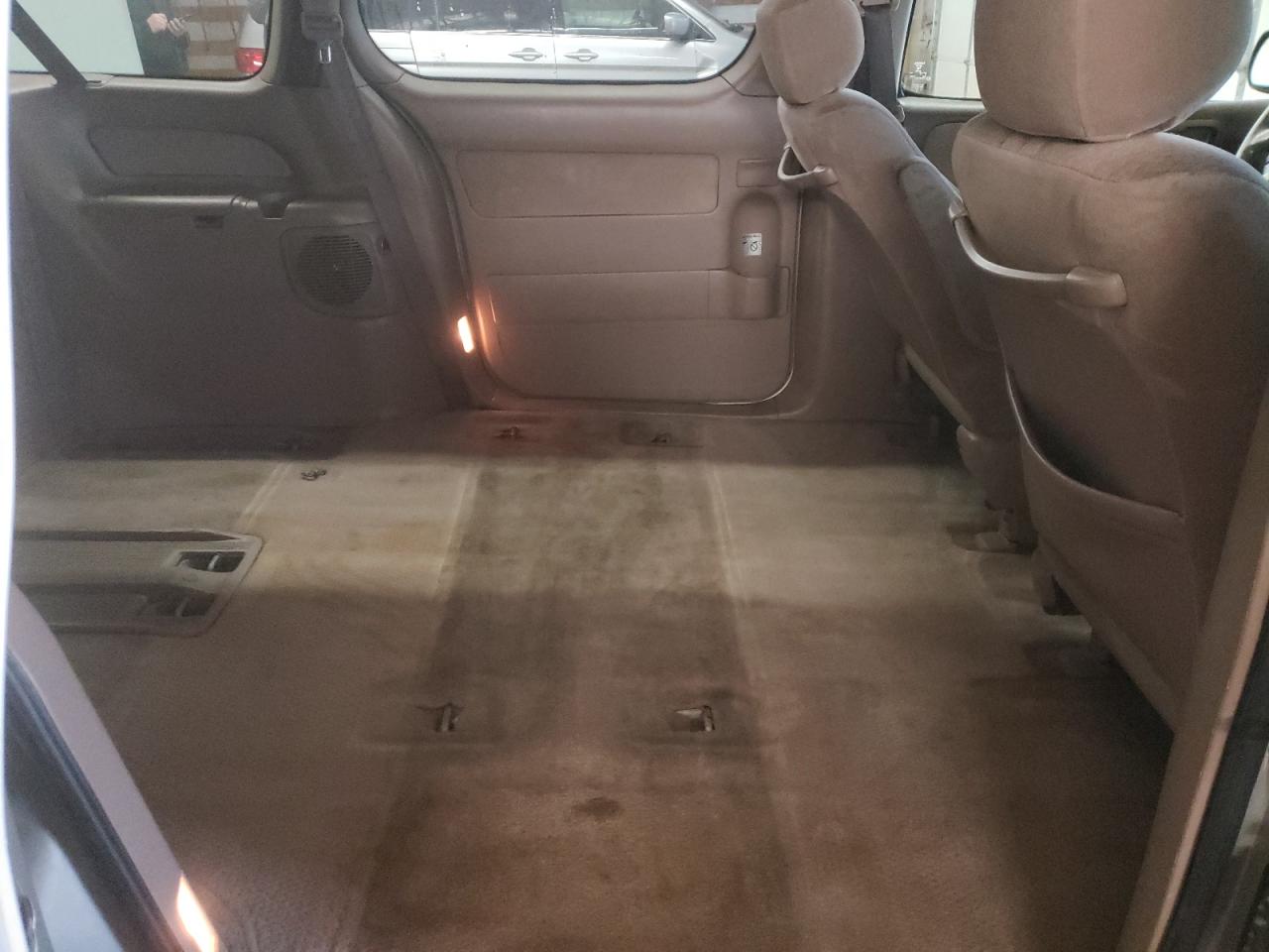 Photo 6 from auction – 2001 TOYOTA SIENNA CE with VIN 4T3ZF19C41U378862
