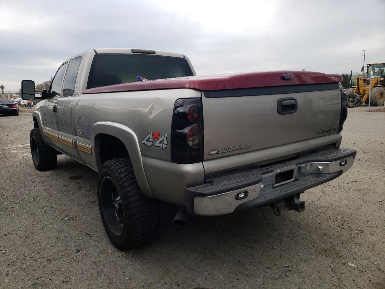 Photo 3 from auction – 2001 CHEVROLET SILVERADO with VIN 1GCHK29GX1E196185